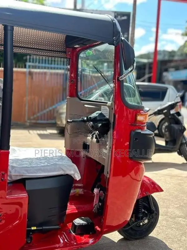 Bajaj RE 2026