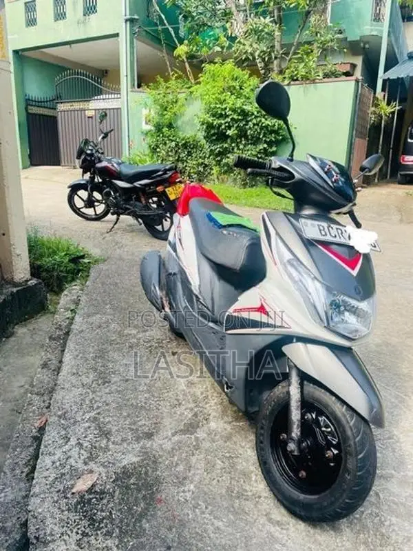 Yamaha Ray Z 2015