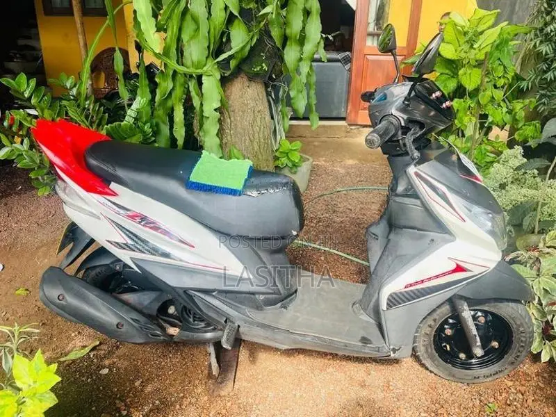 Yamaha Ray Z 2015
