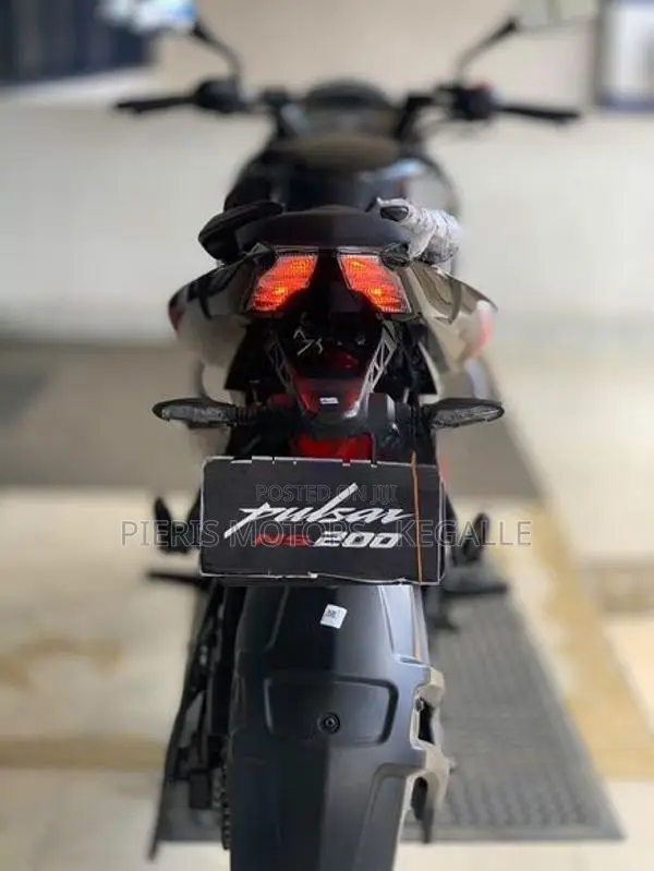 Bajaj Pulsar NS200 2026