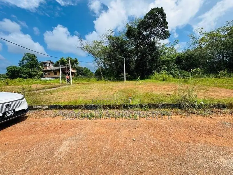 වැදගත් නේවාසික පරිසරයකින් ඉඩමක් විකිණීමට - Piliyandala Kahathuduwa