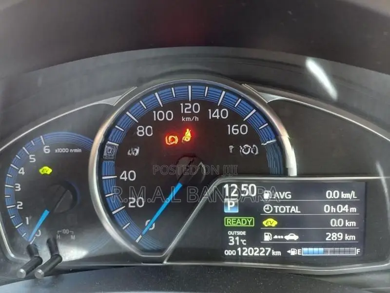 Toyota Axio 2014