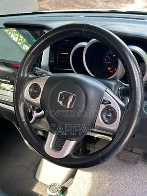 Honda N-Box 2017