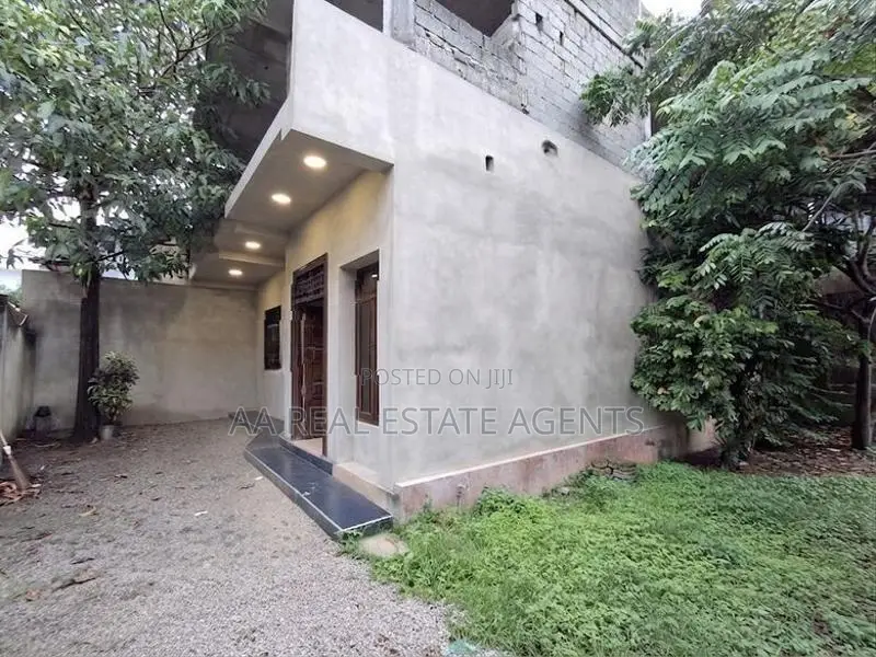 Three-Storey House for Sale in Wellampitiya