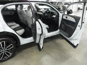 Honda Vezel Z Play Package 2026