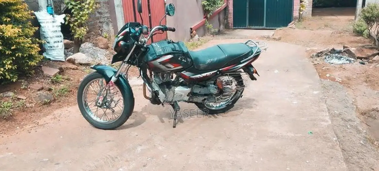 Bajaj CT100 2014
