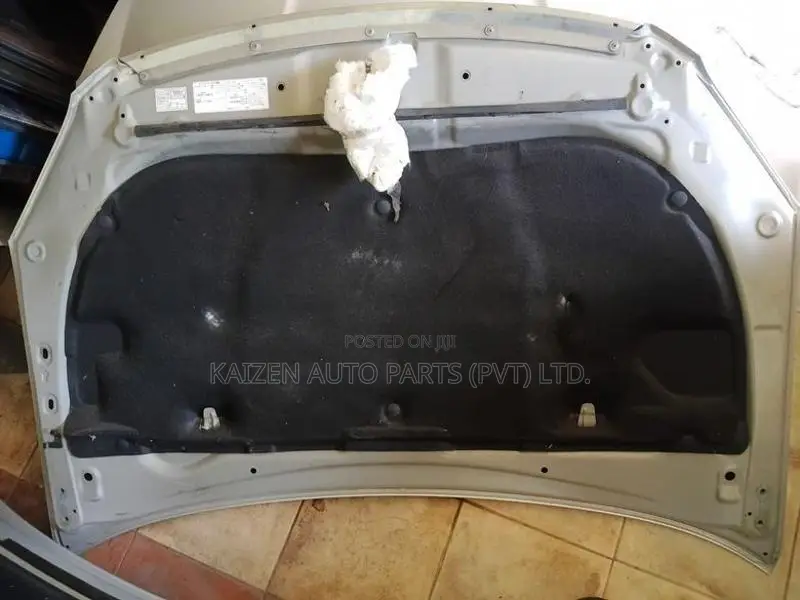 Toyota Premio 240 Bonnet