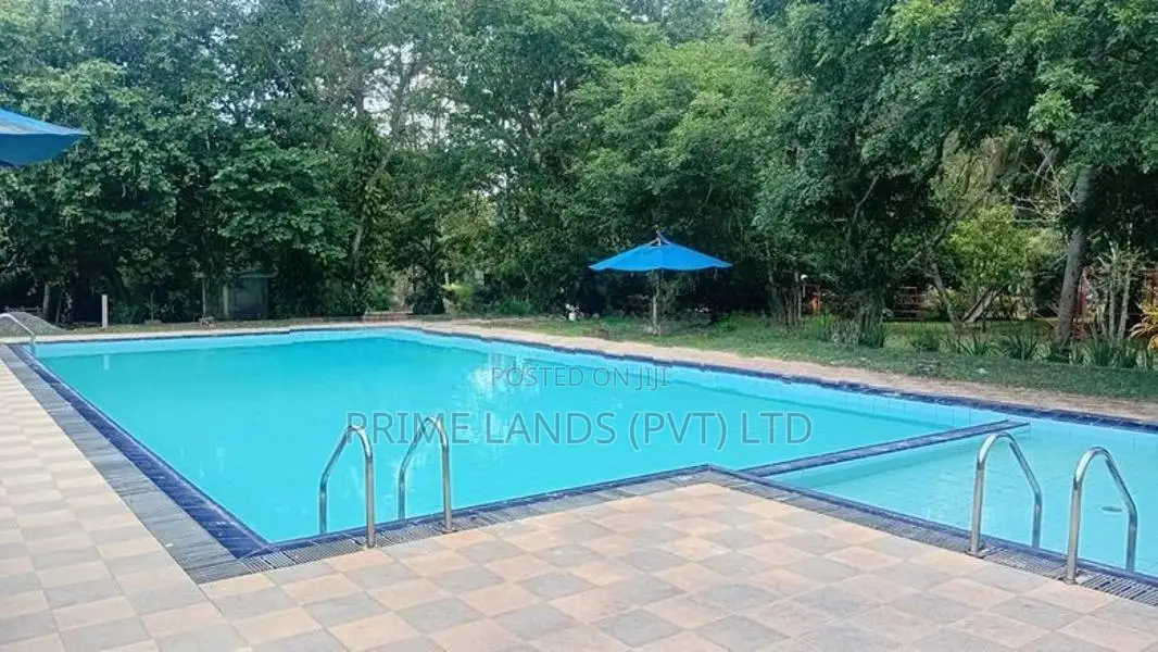 මීගමුව - Yහංදියට ළගින් නේවාසික බිම්කොටස්