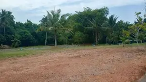 ගම්පහ මහ නගර සභා සීමාවෙන් බිම්කොටස්