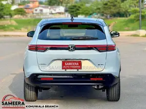 Honda Vezel Z PLAY PAKAGE 2026