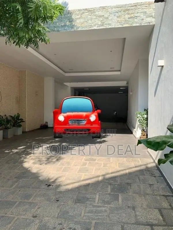 Commercial Space for Rent in Colombo 5 - PDC50