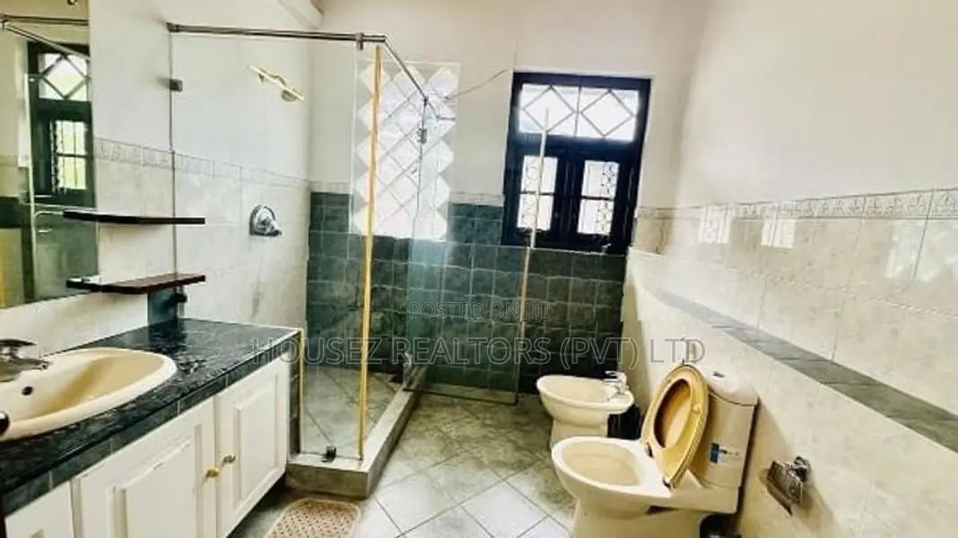 Spacious 4-Bedroom 2-Storey House for Sale – Malabe