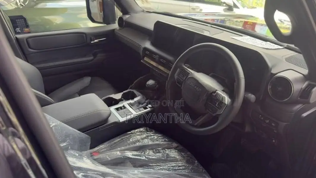 Toyota Land Cruiser Prado 250 VX 2025
