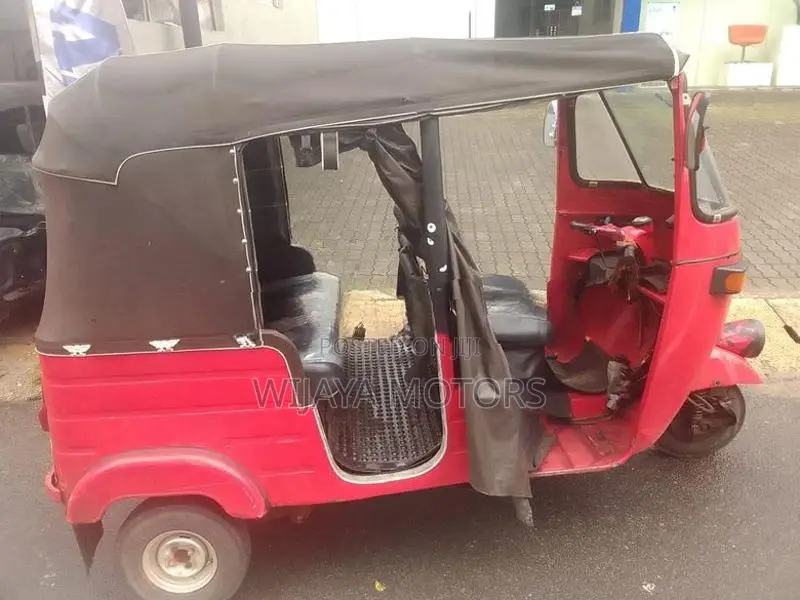 Bajaj RE 2003