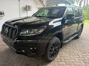Toyota Land Cruiser Prado Trj150 Black Edition 2023