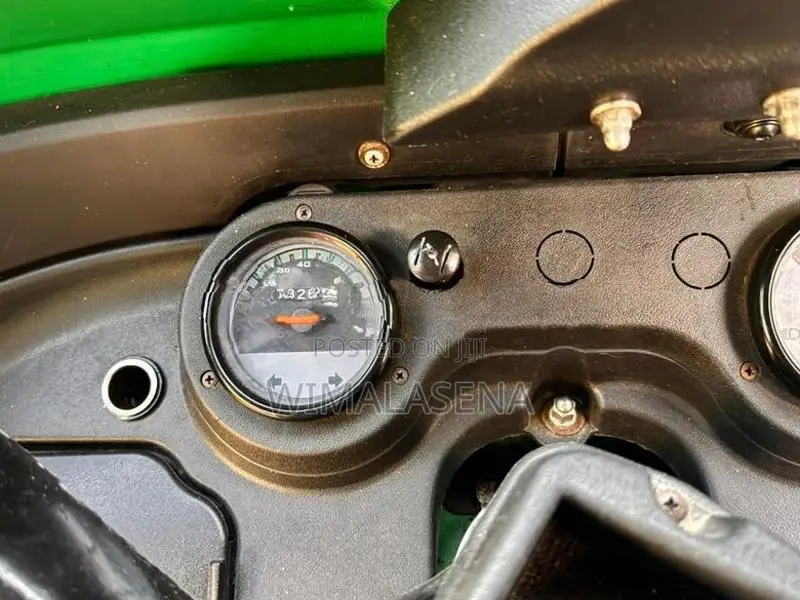 Bajaj RE 2019