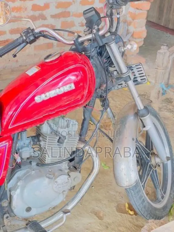 Suzuki GN 125 2010