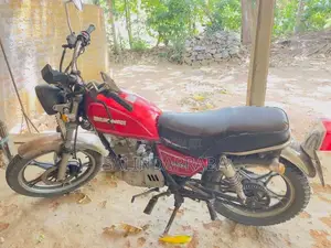 Suzuki GN 125 2010
