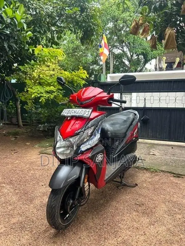 Honda Dio 2018