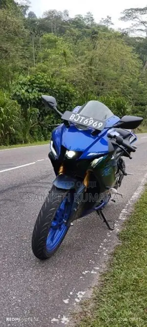 Yamaha R15 V4 2025