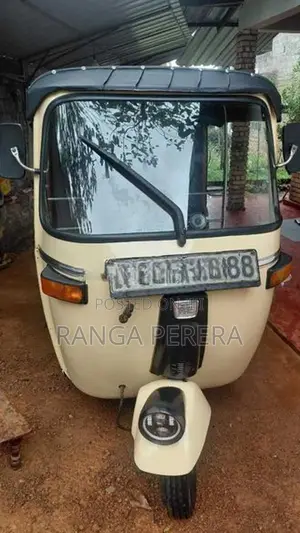 Bajaj RE 2004