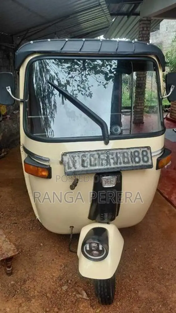 Bajaj RE 2004