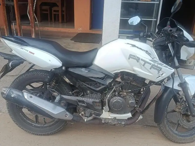TVS Apache 2011