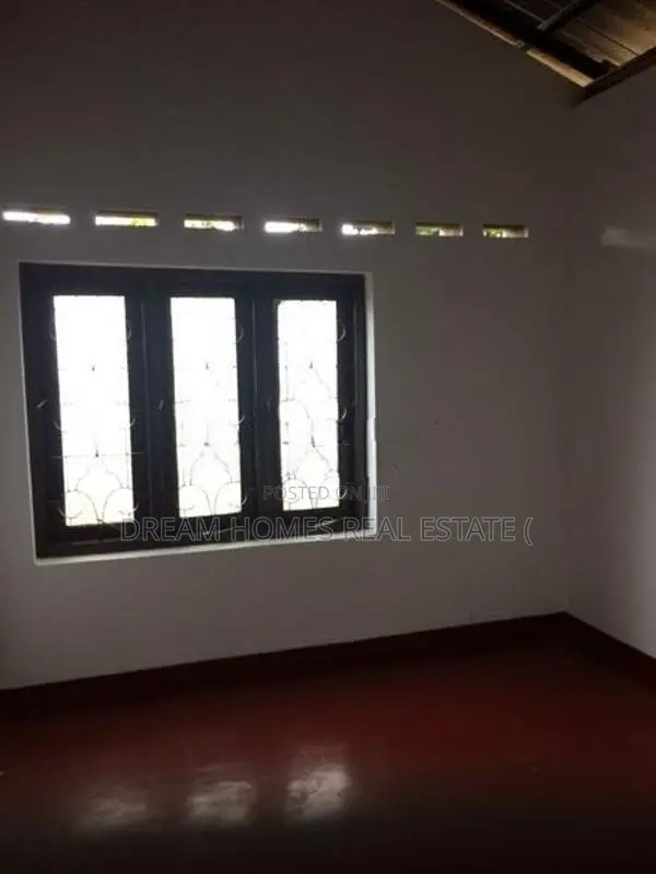 7.5 Perch Residential Land with House for Sale – Godagama, Homagama
