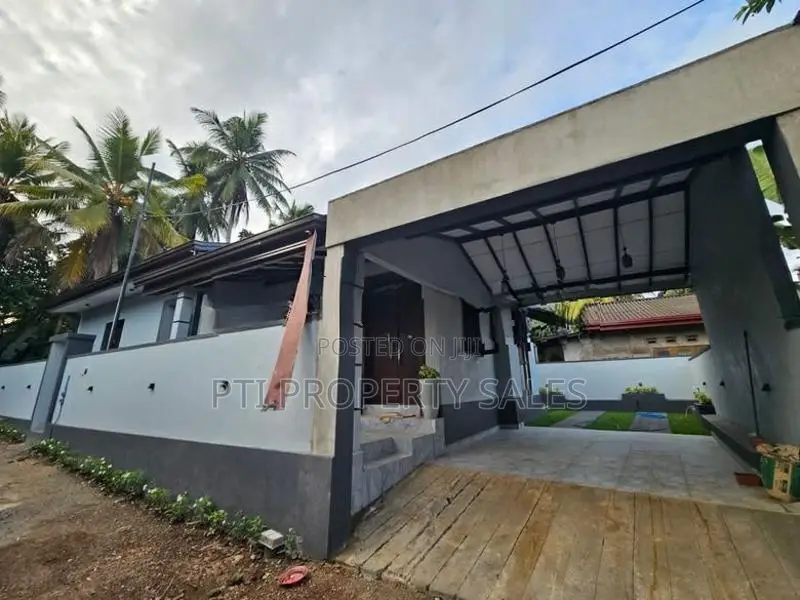 Brand New House for Sale – Diyagama Junction, Homagama