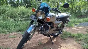 Bajaj Boxer 2004
