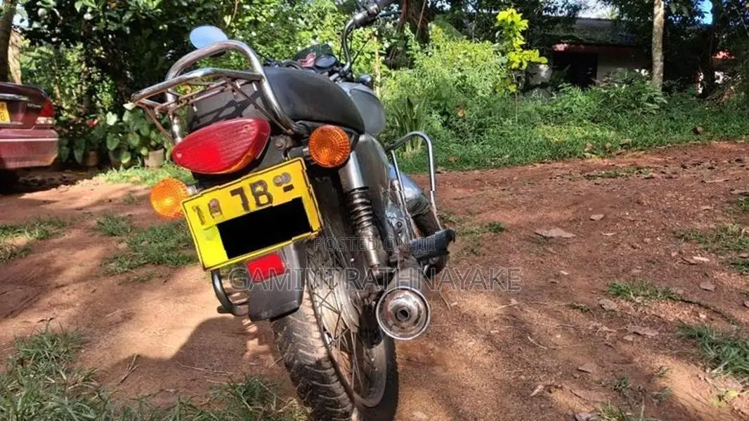 Bajaj Boxer 2004