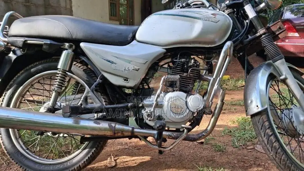 Bajaj Boxer 2004