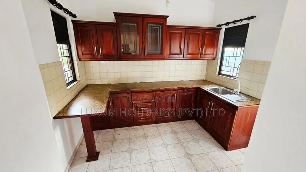 House For Rent Off British School Colombo 08 [ 2337C ]
