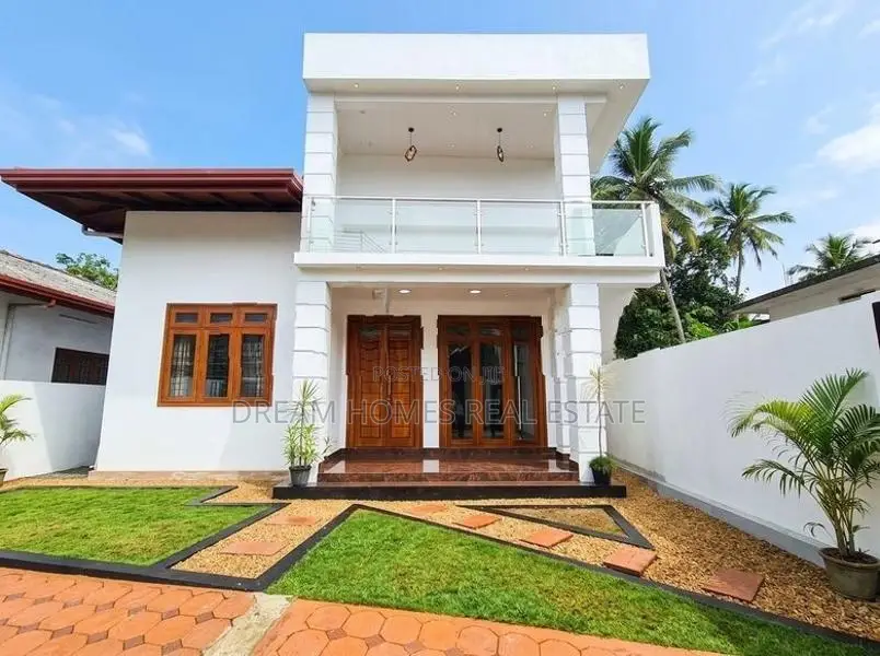 Spacious Family Home For Sale In Polgasowita