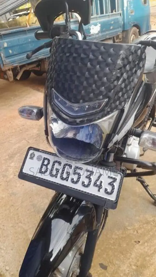 Bajaj Platina 100 2018