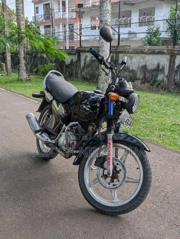 TVS Victor 2007