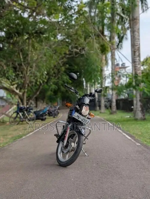 TVS Victor 2007