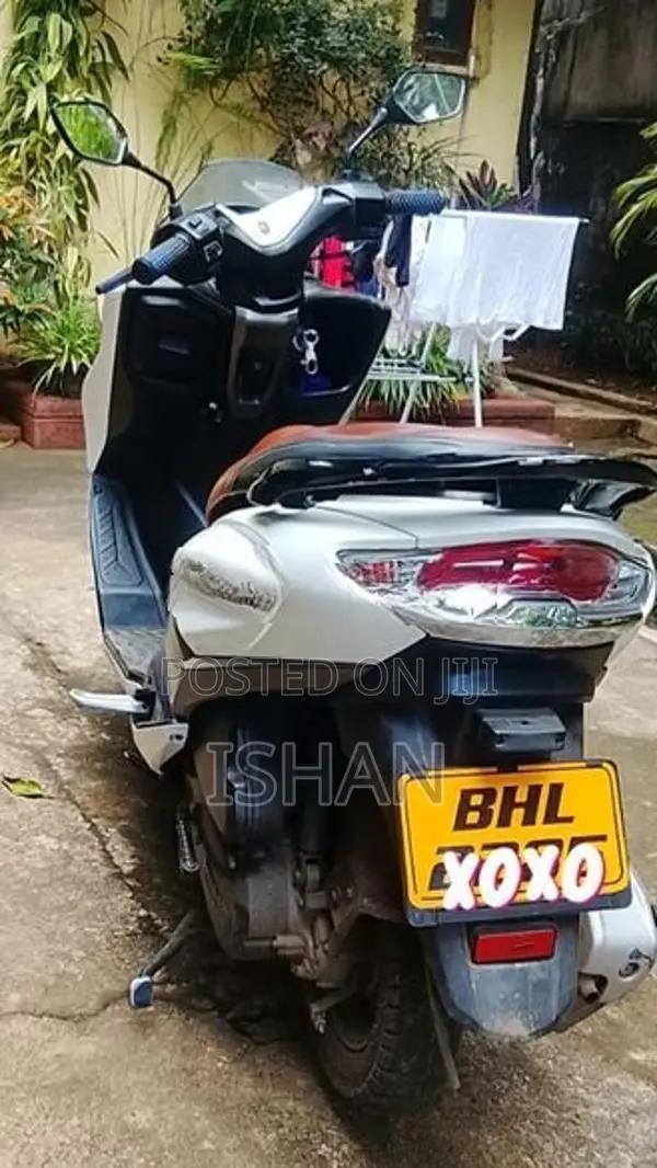 Suzuki Burgman 125 2019