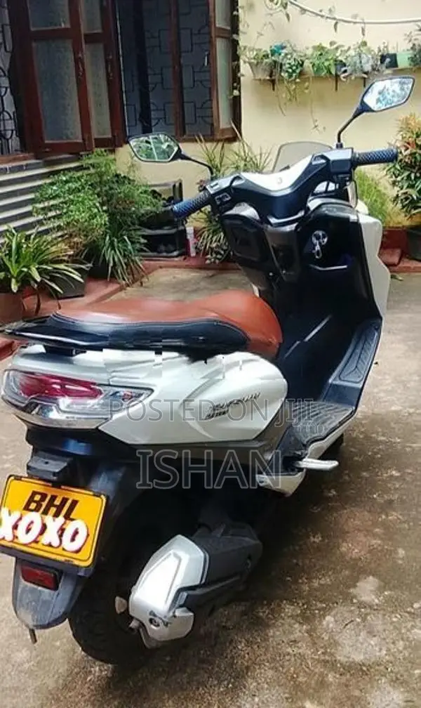 Suzuki Burgman 125 2019