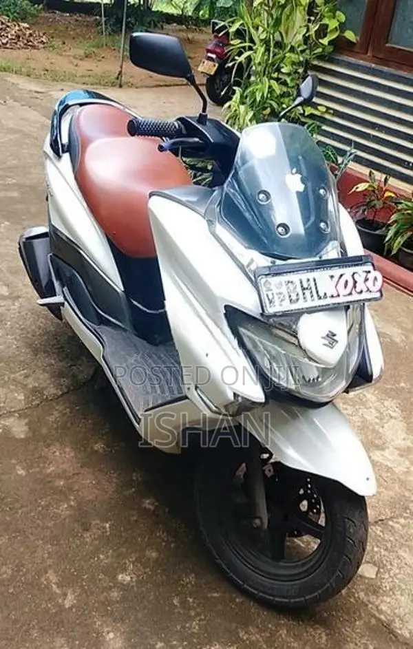 Suzuki Burgman 125 2019