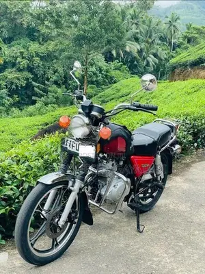 Suzuki GN 125 H 2017