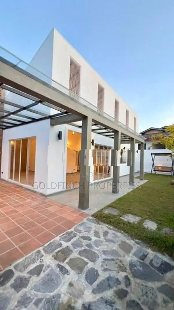 Brand New Modern Single Story House For Sale At Athurugiriya.