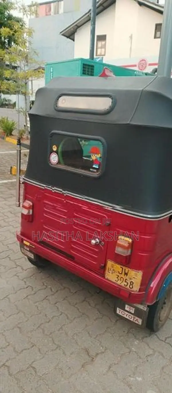 Bajaj RE 2004