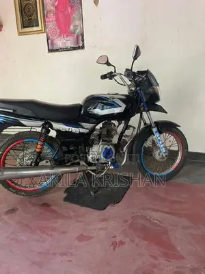 Bajaj CT100 2011