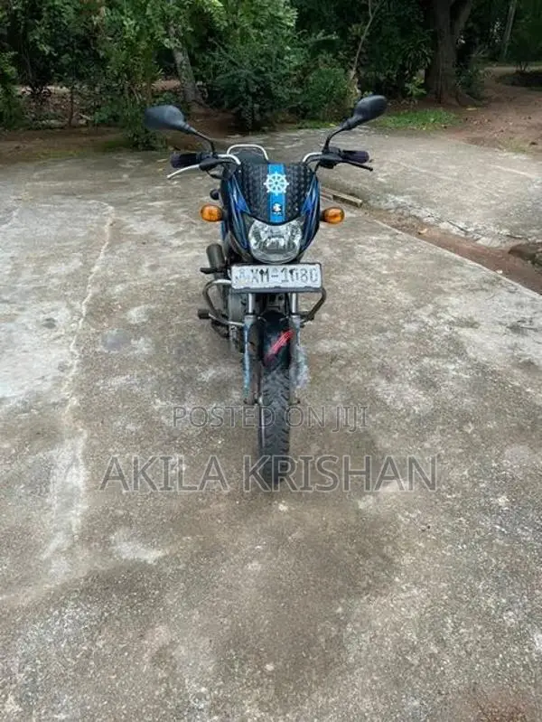 Bajaj CT100 2011