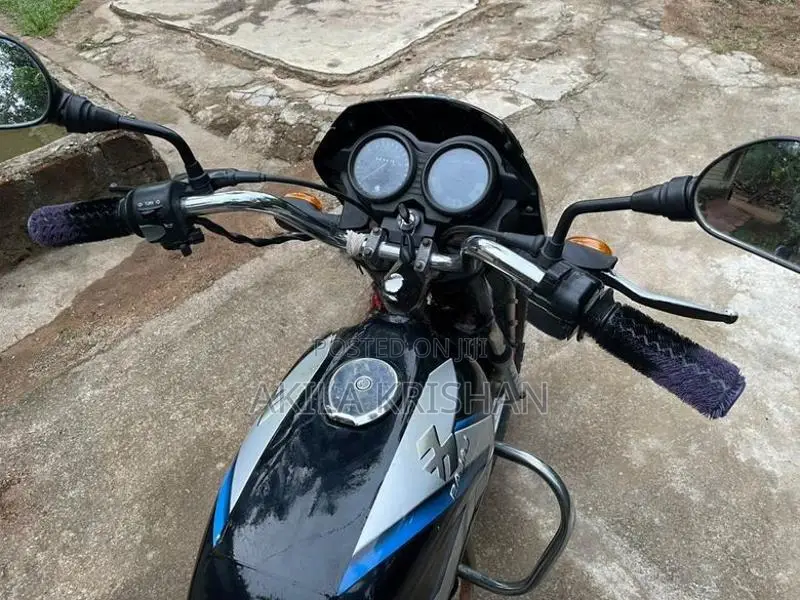 Bajaj CT100 2011