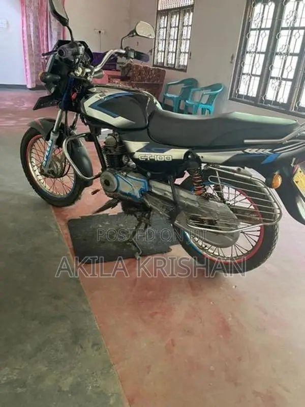 Bajaj CT100 2011