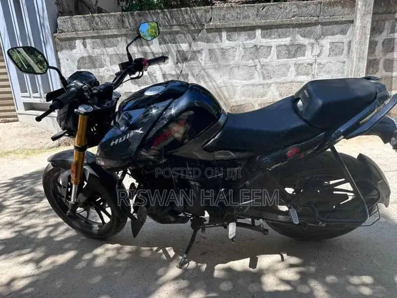 Hero Hunk 160R 2025