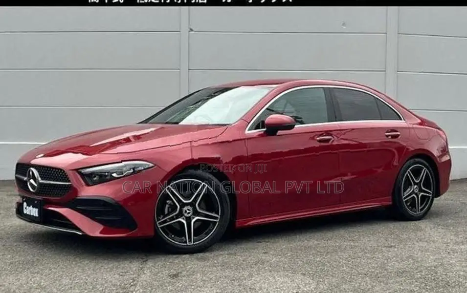 Mercedes Benz A180 AMG Line Package 2025