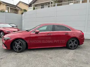 Mercedes Benz A180 AMG Line Package 2025